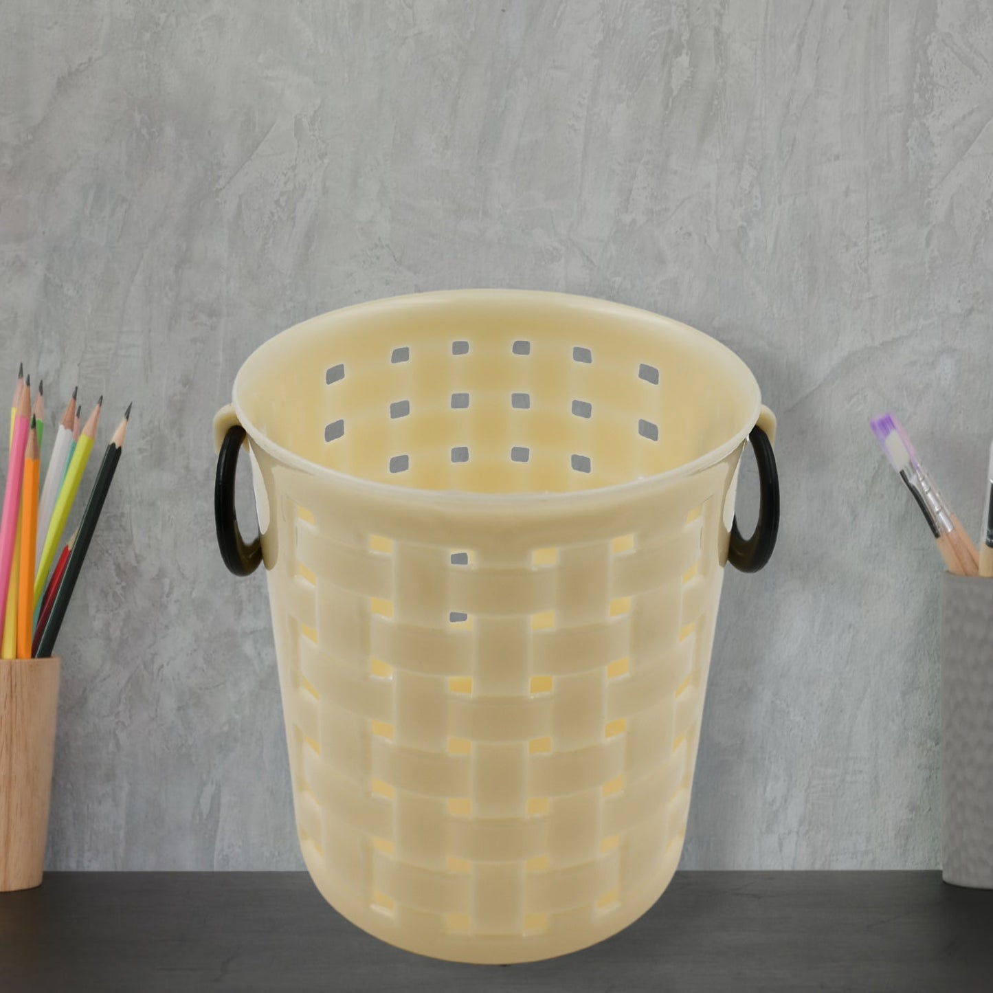 Multifunctional Plastic Round Multi-Purpose Toothpaste Stationary Pen Pencil Holder, Mini Desk Office Desktop Stationery Organizer Bathroom Shelves for Adults (1 Pc)