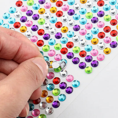 Decorative self-adhesive stones, ideal for jewelry making