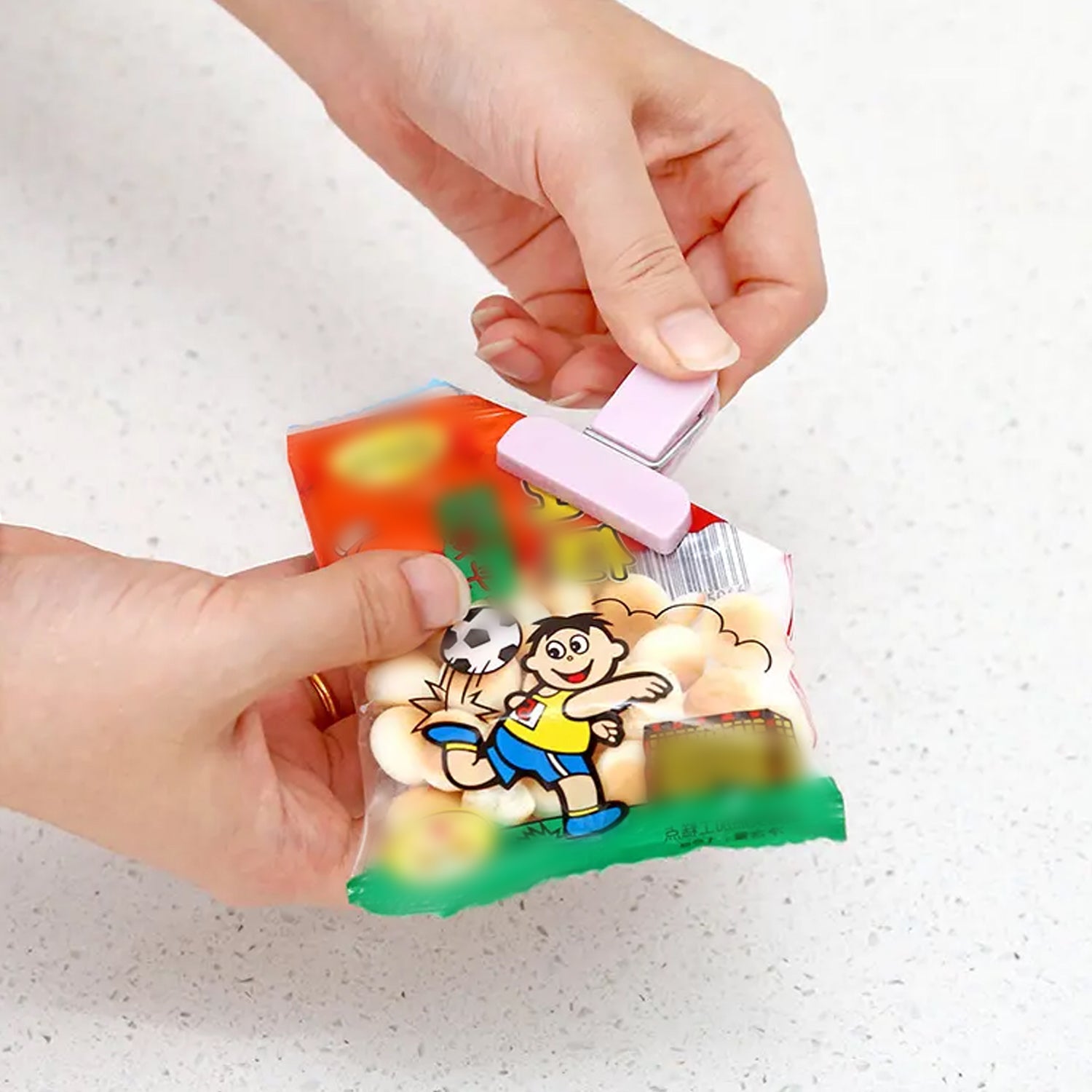 Reusable clips for sealing food bags