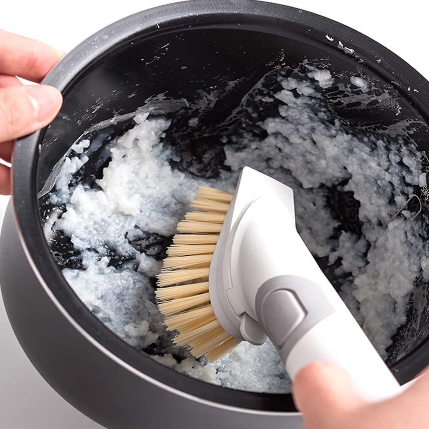 Long handle cleaning brush set, suitable for bathroom and pot washing.