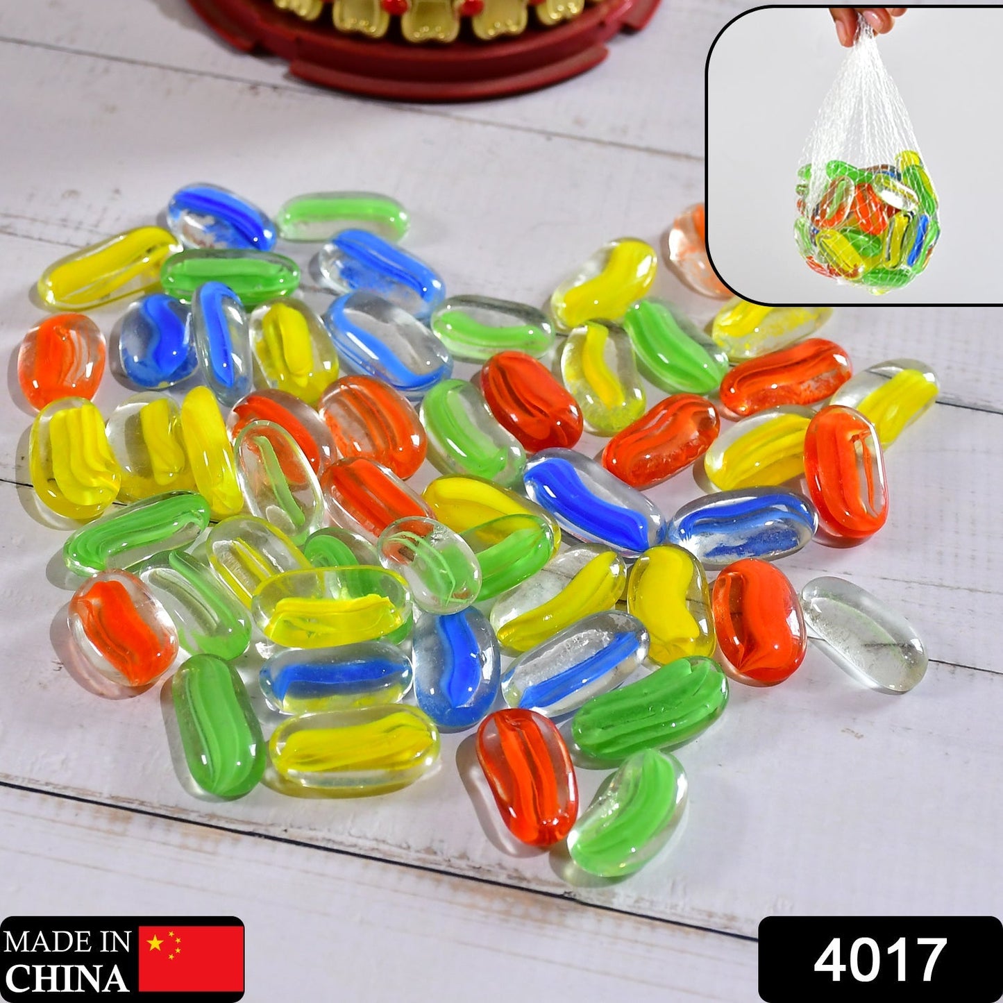 Decorative glass pebbles