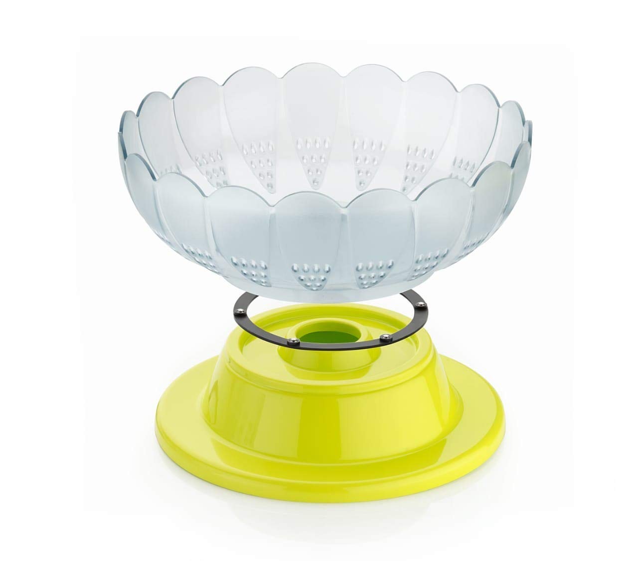 Spinning plastic bowl for convenient fruit and vegetable storage